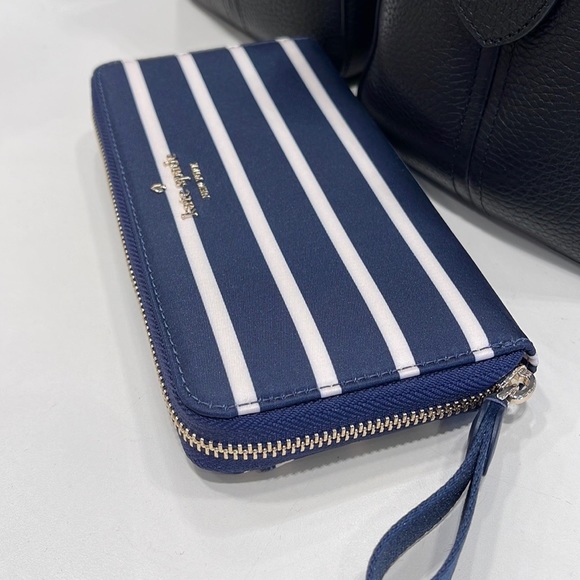 Kate Spade Chelsea Nylon Large Continental Wallet
Color: Parisian Night 
NWT - Picture 6 of 16